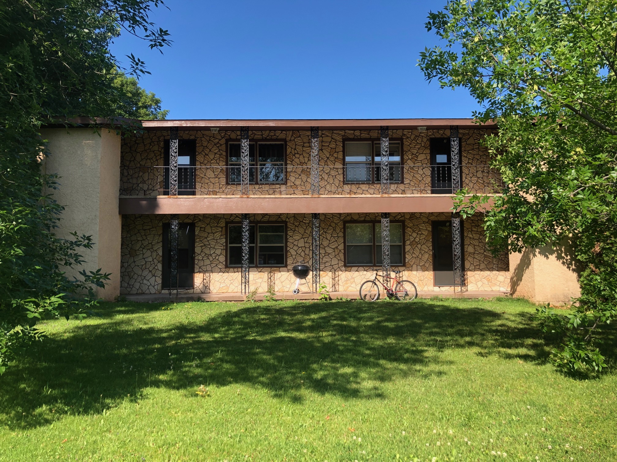 913 Cleveland Ave, Apt 3